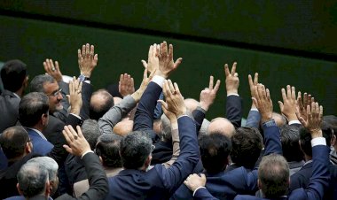 حمله به نظام با اسم رمز حمله به مجلس انقلابی