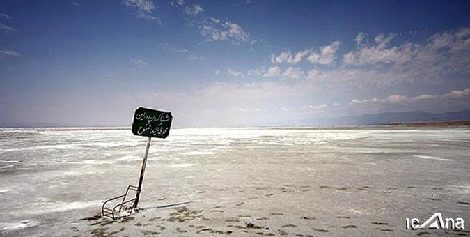 برای نجات دریاچه ارومیه تاکنون برنامه کارآمدی از سوی دولت ارائه نشده است