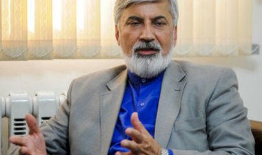 لاریجانی مشغول همراه‌کردن نمایندگان ادوار با خود است