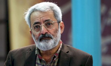 چرا جمهوری اسلامی اصرار دارد مردم در سرنوشت خود دخیل باشند؟