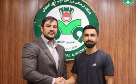 فسخ قرارداد محمدجواد آزاده با ذوب‌آهن؛ هافبک ۲۴ ساله از جمع سبزپوشان جدا شد