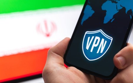 عباس عبدی: فیلترینگ؛ سیاستی زیان‌بار که باید فوراً اصلاح شود / آیا حکومت قصد دارد مردم را از خود دور کند؟