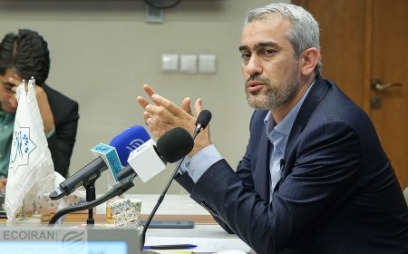 مدنیزاده رسماً بهعنوان وزیر پیشنهادی اقتصاد به مجلس معرفی شد