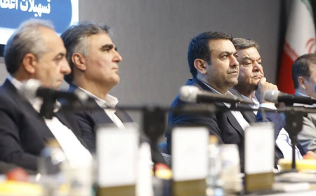 تاکید نجارزاده بر بهبود معیشت کارکنان بانک‌ها