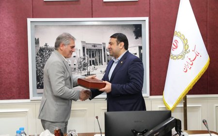رئیس ستاد اجرایی انتقال منصوب شد/ تاکید مدیرعامل بانک ملی ایران بر استمرار خدمات بهینه به مشتریان و تکریم همکاران جدید