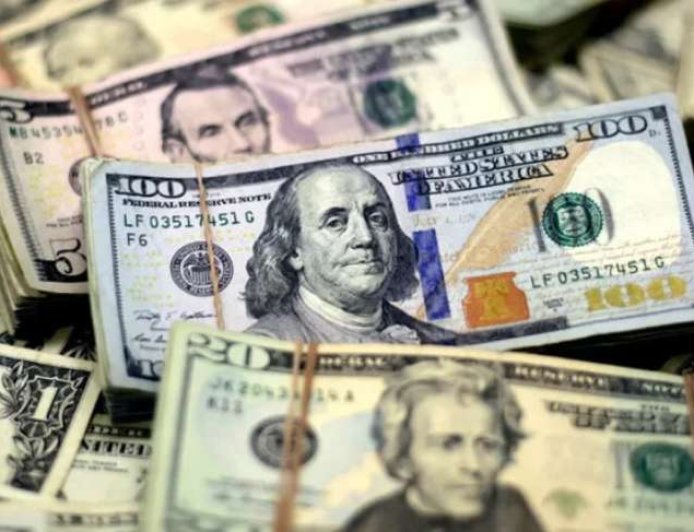 پیش بینی قیمت دلار یکشنبه ۱۹ بهمن ۱۴۰۴؛ کاهش ۲۵۰۰ تومانی قیمت دلار در اولین روز هفته